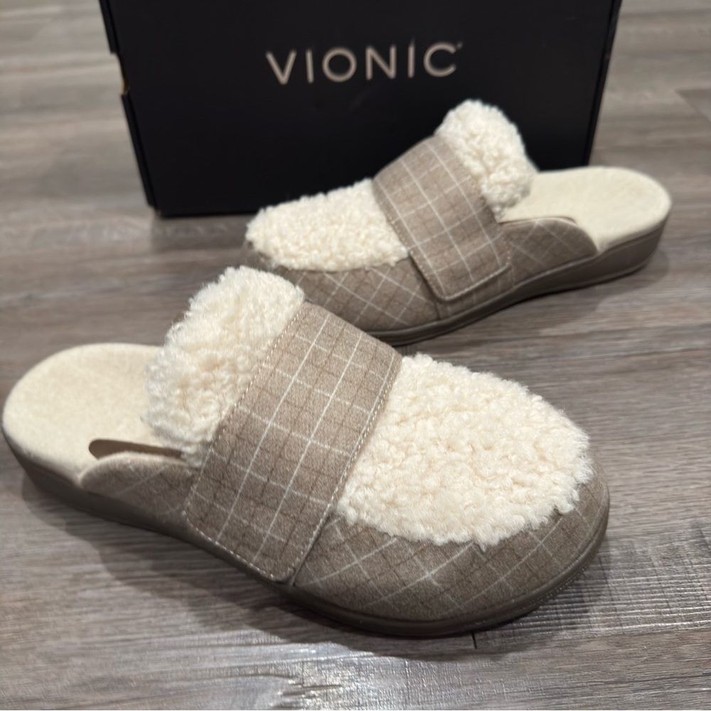 Vionic Gemma II Cream Plaid Shearling Lined Slip On Mules